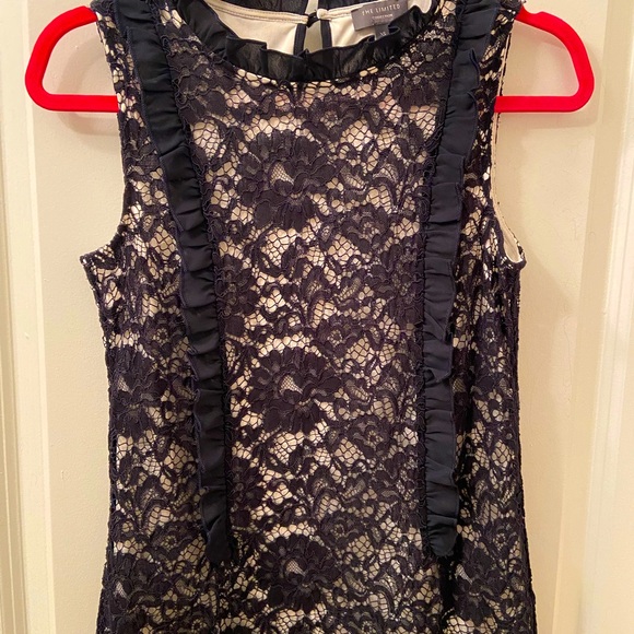 The limited top, blue navy and white - Picture 1 of 6
